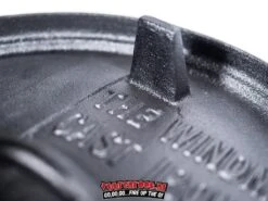 The Windmill Dutch Oven 9 Quarts Met Pootjes 15 The Windmill Dutch Oven 9 Quarts Met Pootjes -The Bastard Winkel image 1114