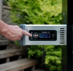 Masterbuilt Gravity Series™ 800 Digital Charcoal Griddle + Grill + Smoker -The Bastard Winkel image 722